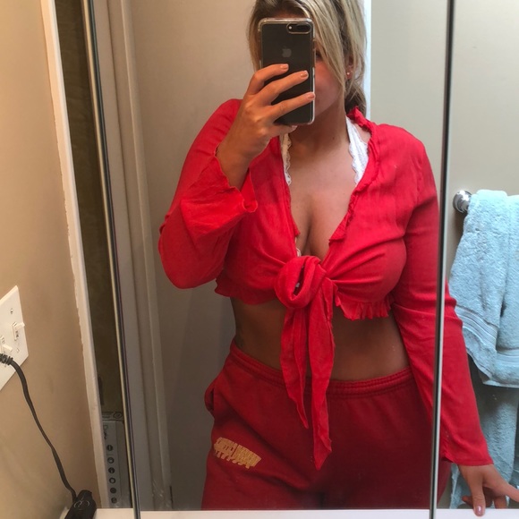 polly Tops - Red long sleeve crop